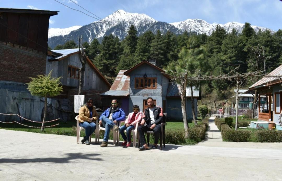 New Relax Inn, Pahalgam, 2 Km From Lidder Valley Esterno foto