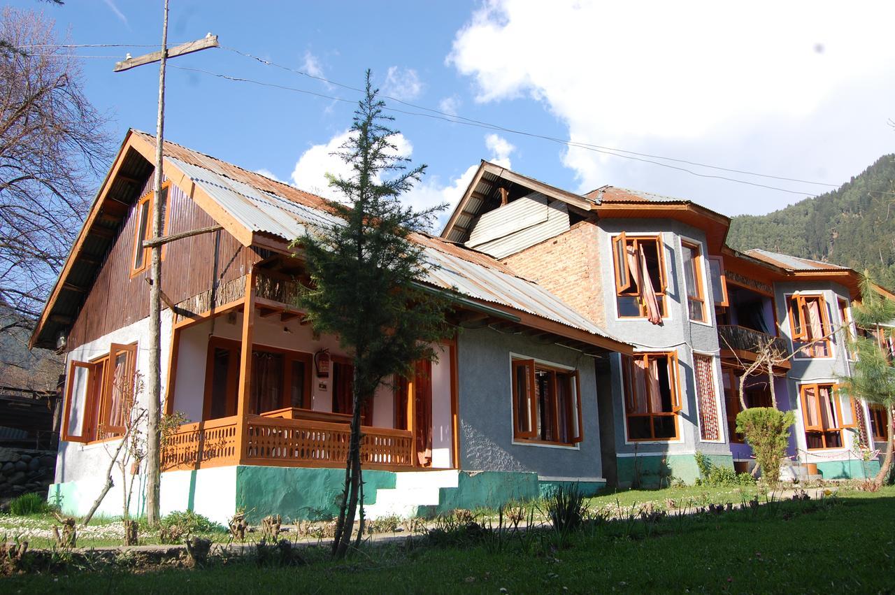 New Relax Inn, Pahalgam, 2 Km From Lidder Valley Esterno foto